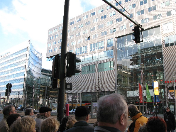 image15
